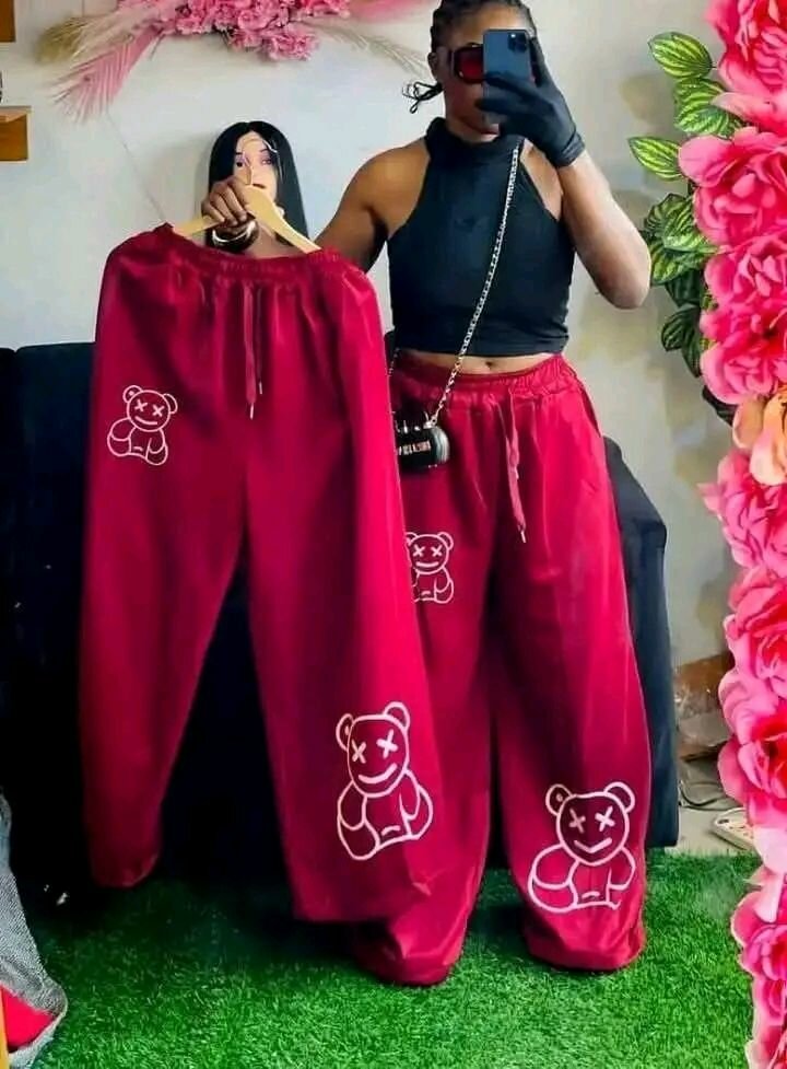 Pantalon jogging ours rouge