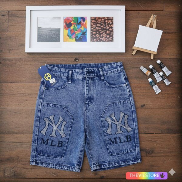 Shorts en jean MLB style
