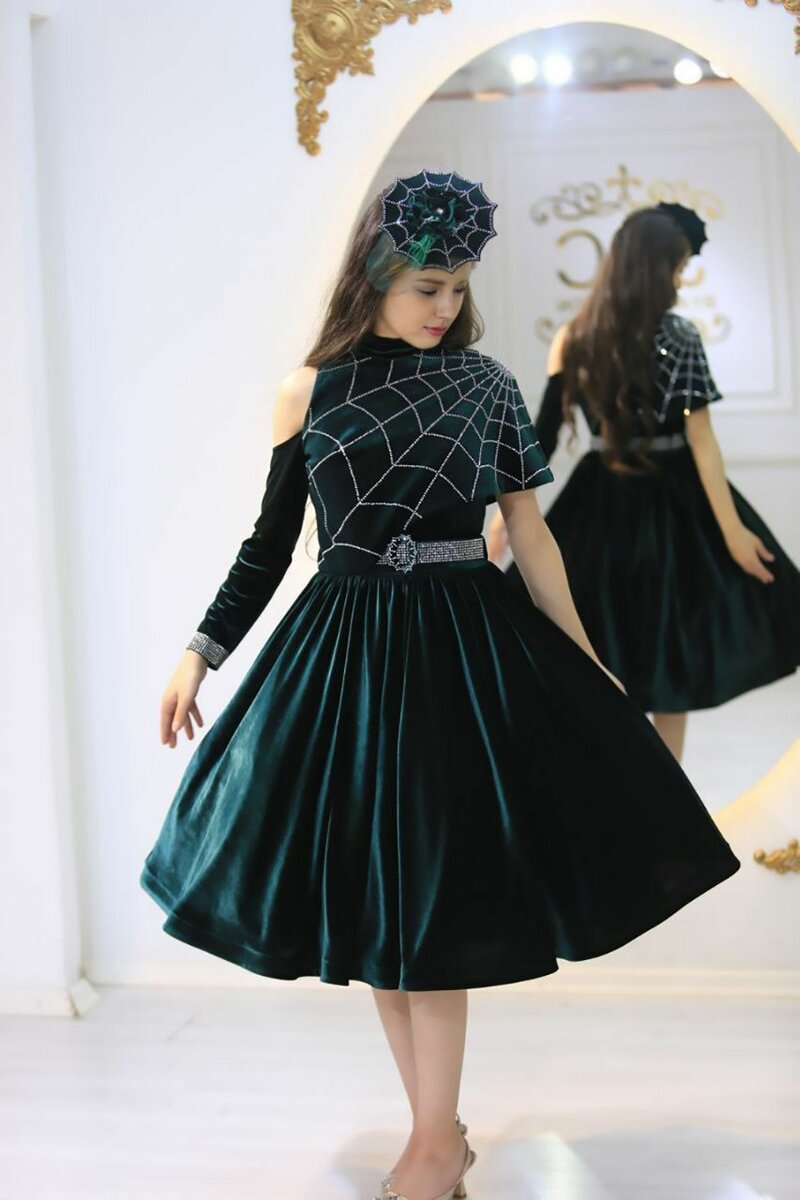 Girls Luxury Spider Gown.