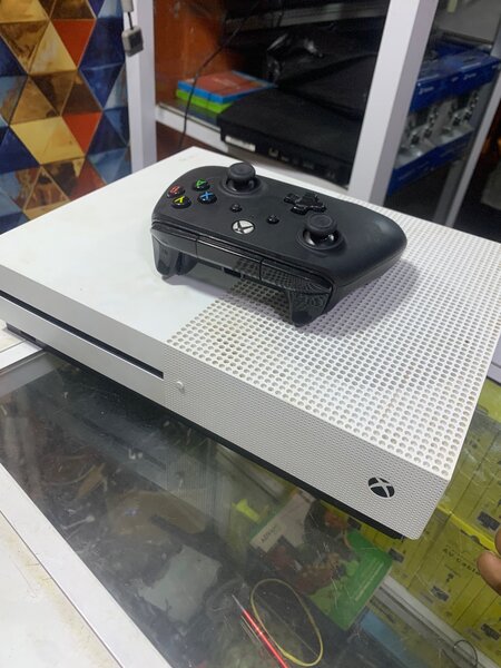 Xbox one s 10 games freee