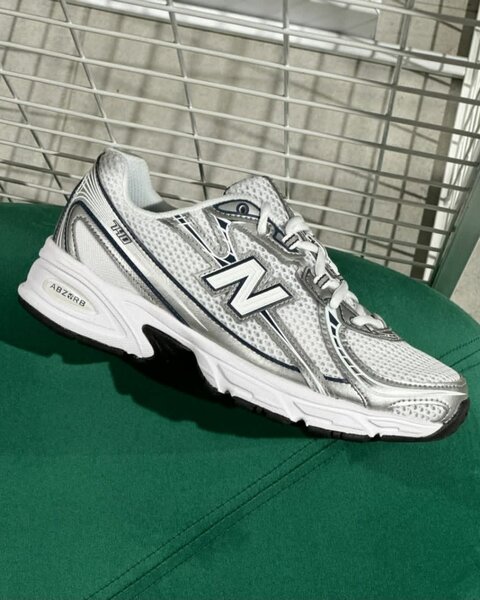 Baskets New Balance 740