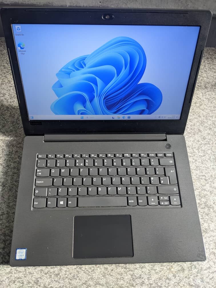 Lenovo V130