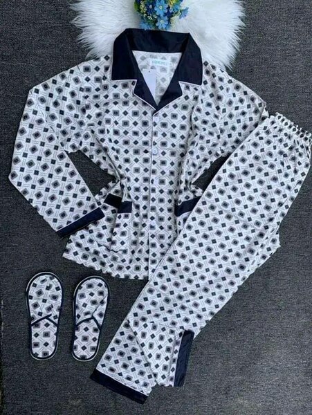Pyjamas homme et femme