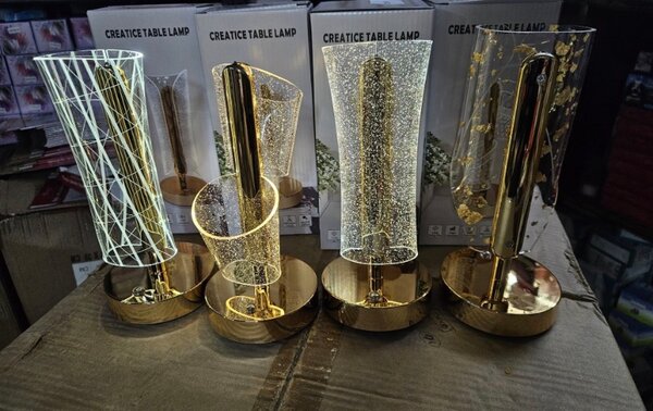 Lampe de Table LED Moderne