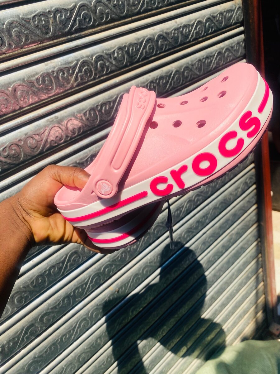 Smart crocs
