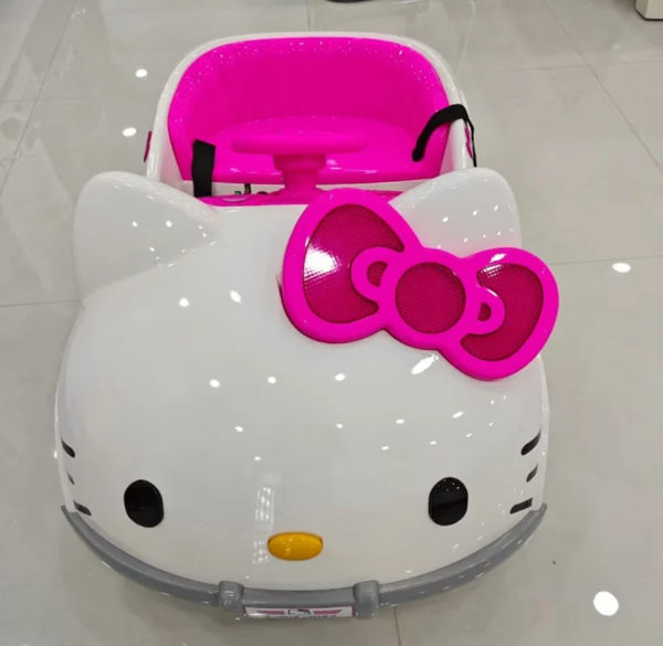 Voiture Hello Kitty pour enfants
