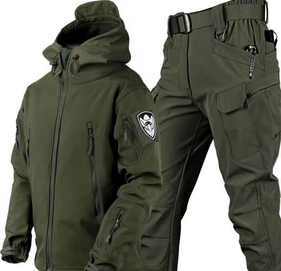 Veste et pantalon tactiques