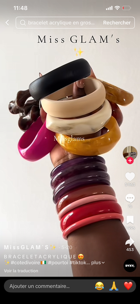 Bracelets colorés en acrylique