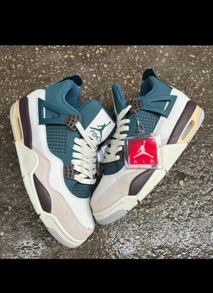 Jordan 4