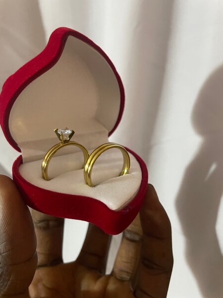 Bague en or avec écrin