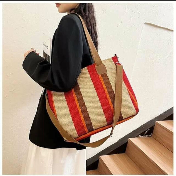 Sac cabas rayé élégant