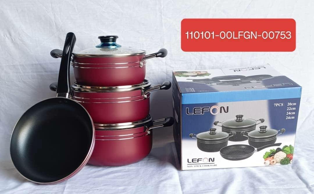 Non stick cooking set