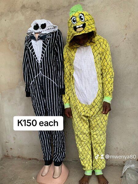 Beautiful and stylish children's jumpsuit