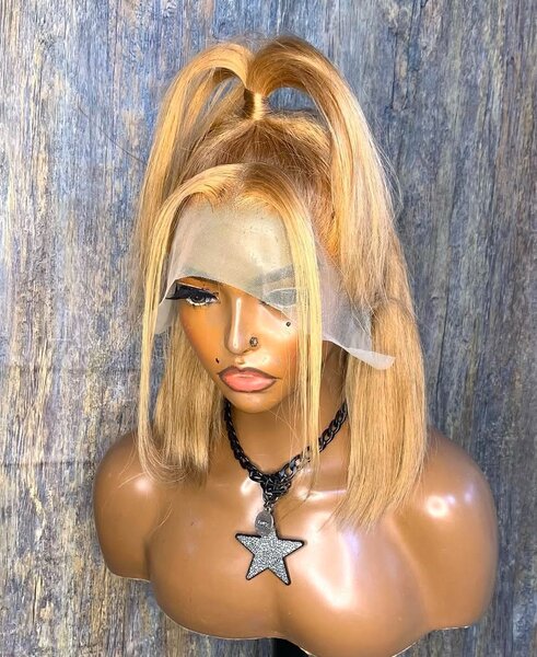 Full frontal blonde wigGrade 11a