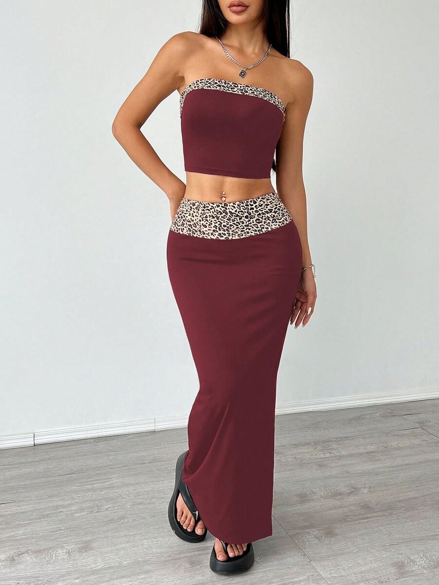 Ensemble top et jupe léopard