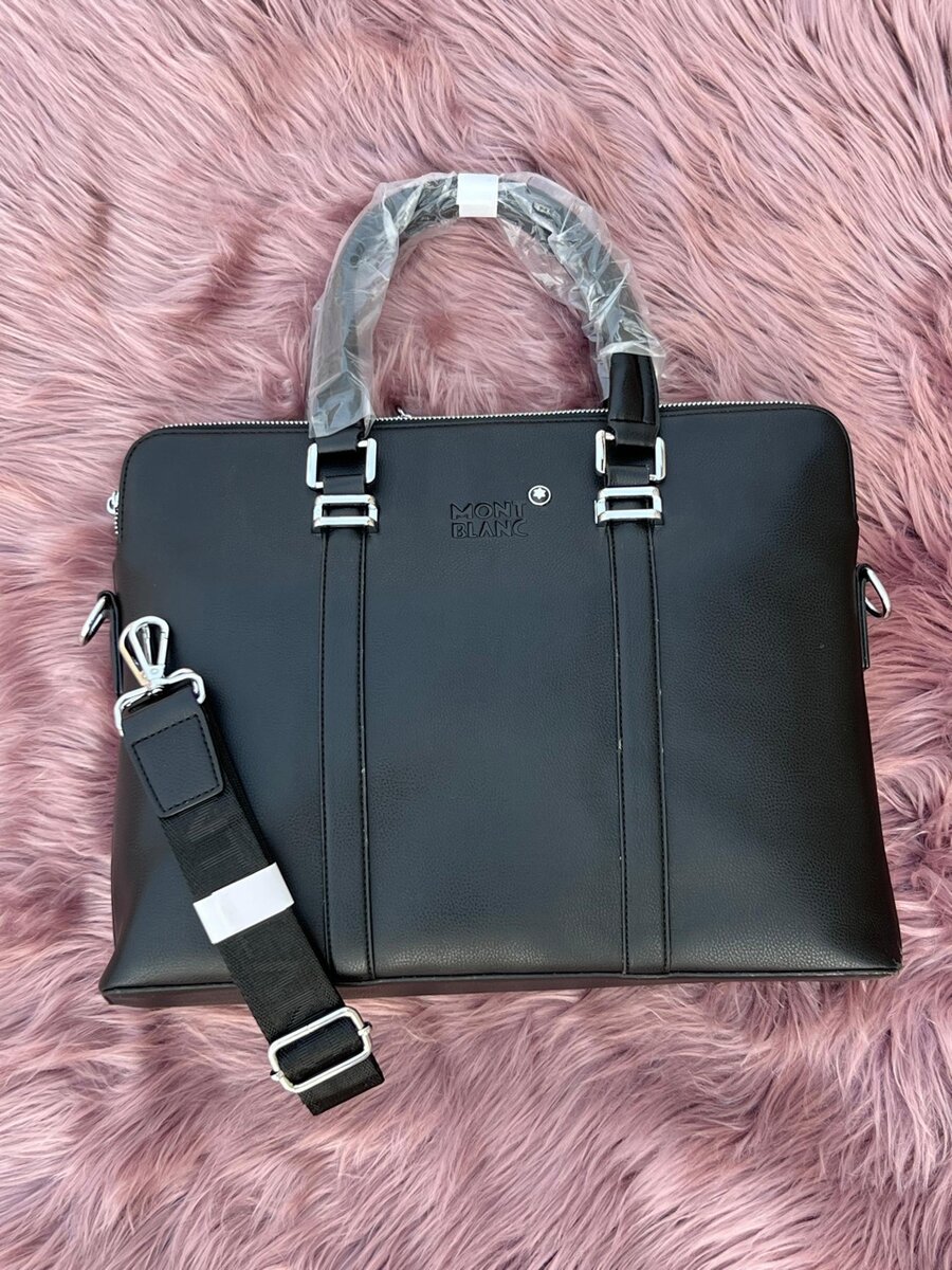 Vintage-inspired Leather Laptop Bags