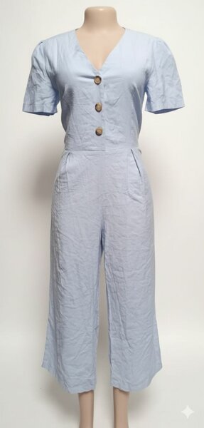Combinaison bleu clair élégante
