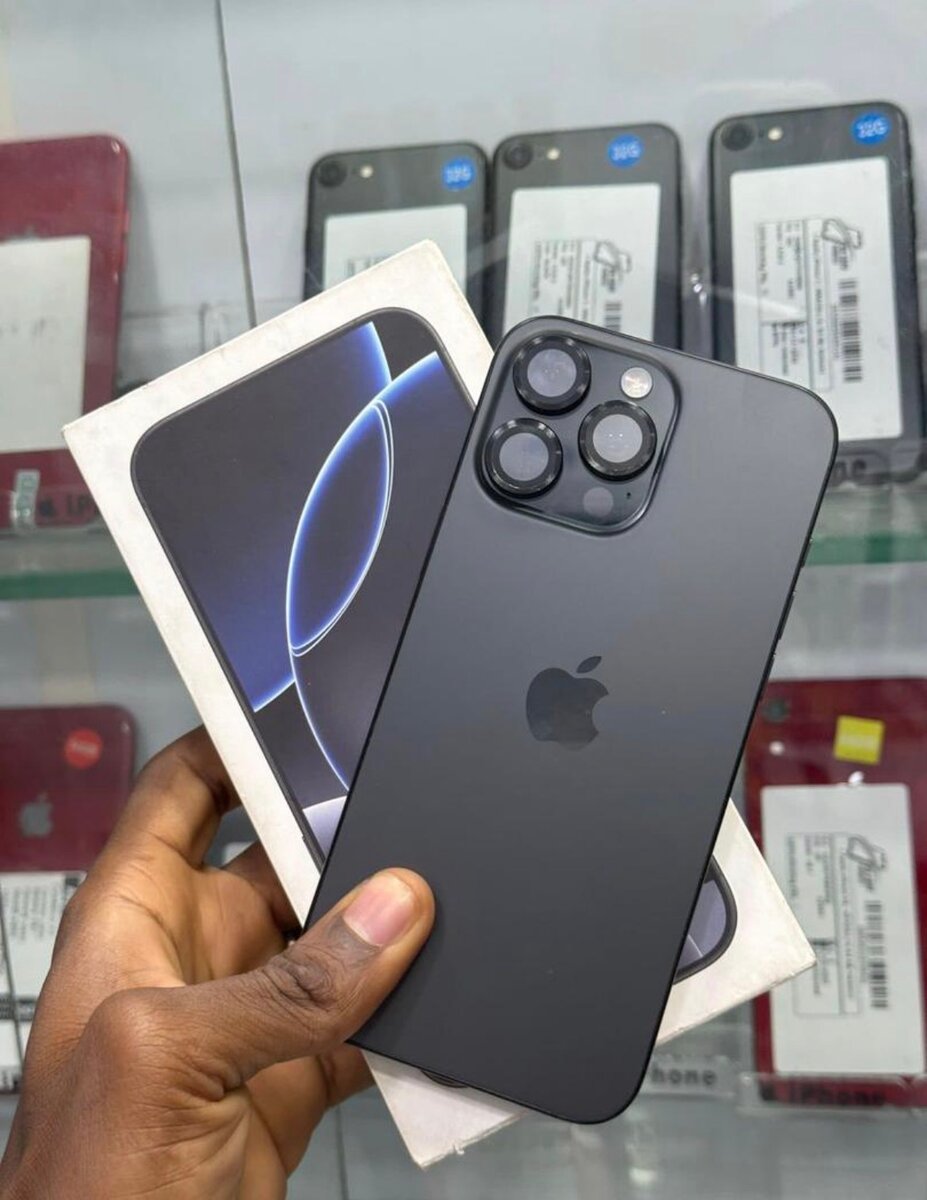 iPhone 16 Pro Max 256go quasi