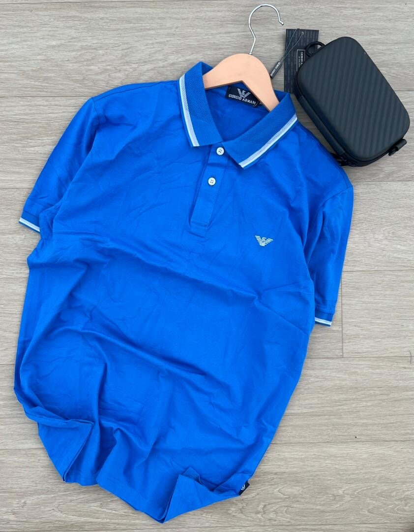 Polo bleu élégant homme