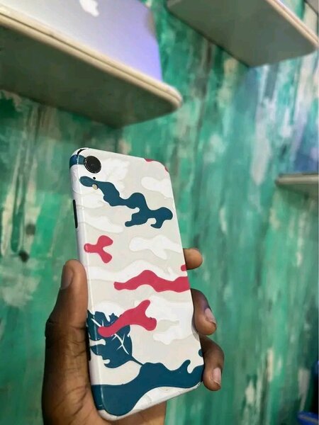 iPhone avec 256 Go et Coque