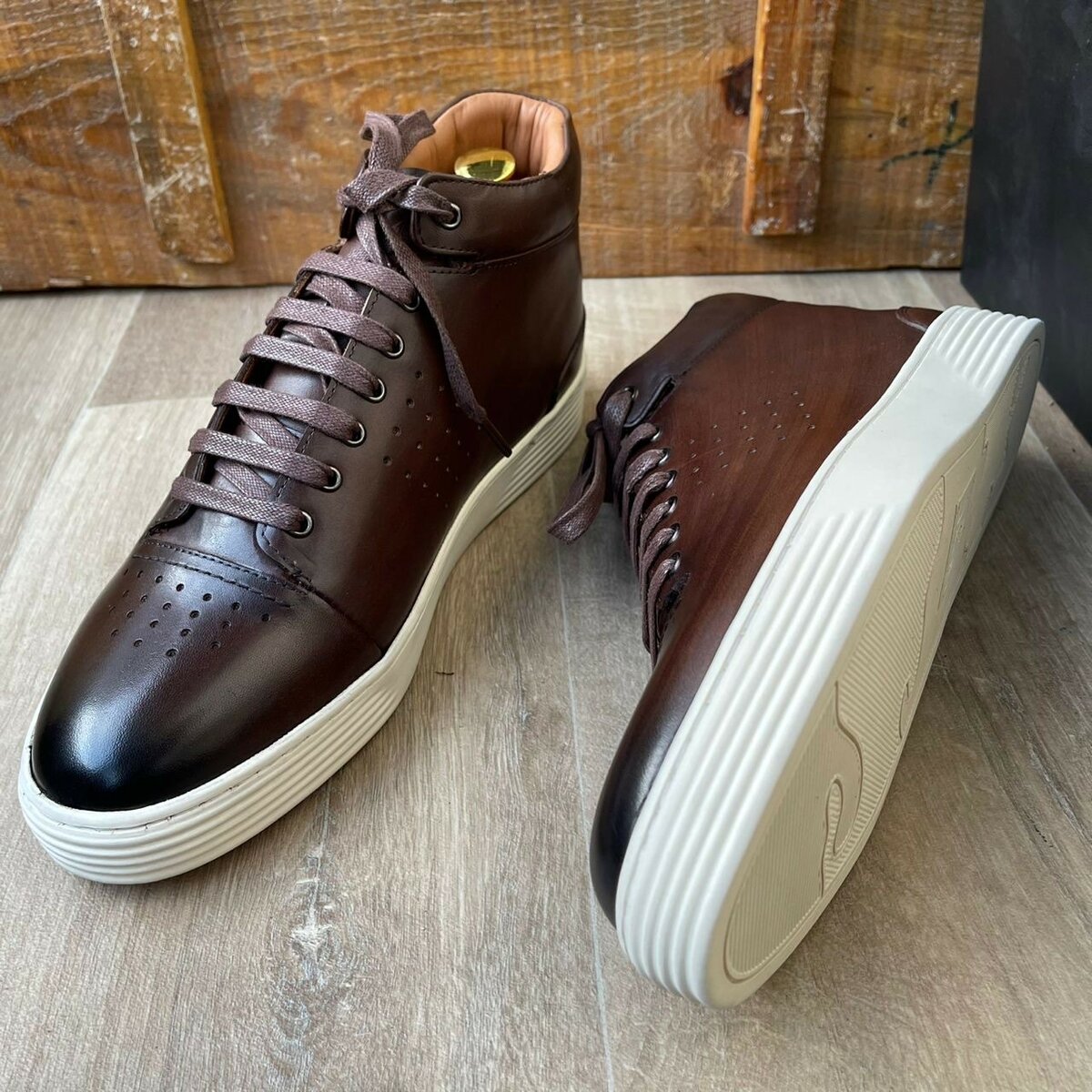 Sneakers en cuir élégants homme