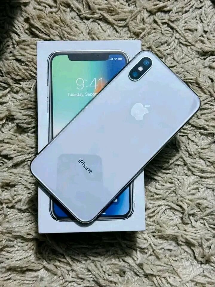 iPhone X 64Go Neuf Débloqué