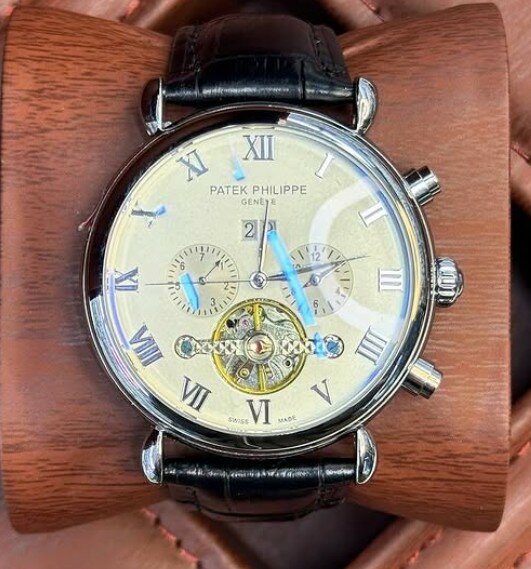 Часы наручные механические