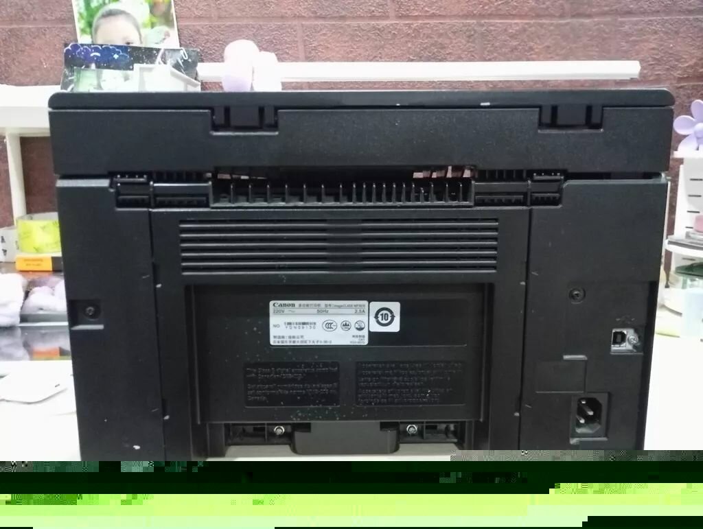 Продается МФУ Canon MF3010!