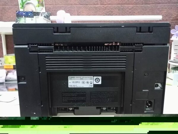 Продается МФУ Canon MF3010!