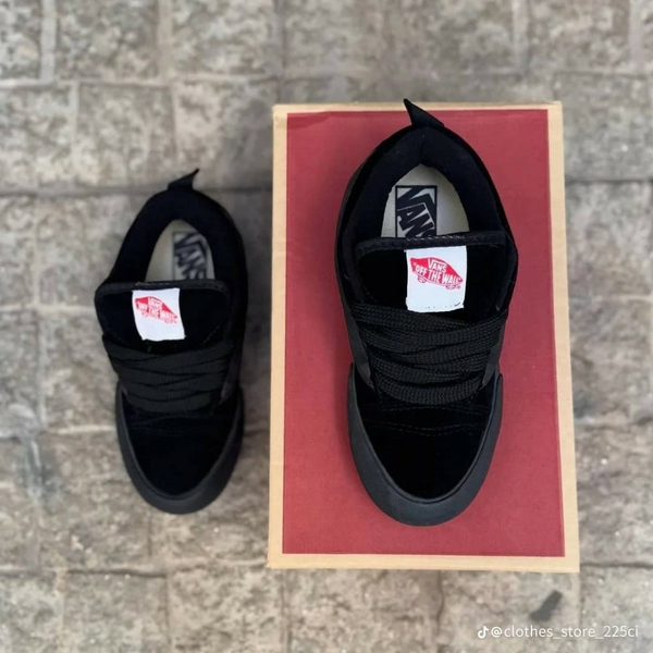 Baskets noires classiques Vans