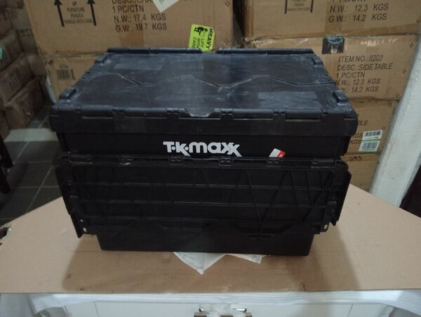 Boîte de rangement en plastique