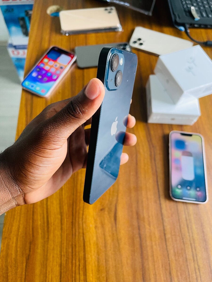 PRE OWNED IPHONES 13 128GB STORAGE