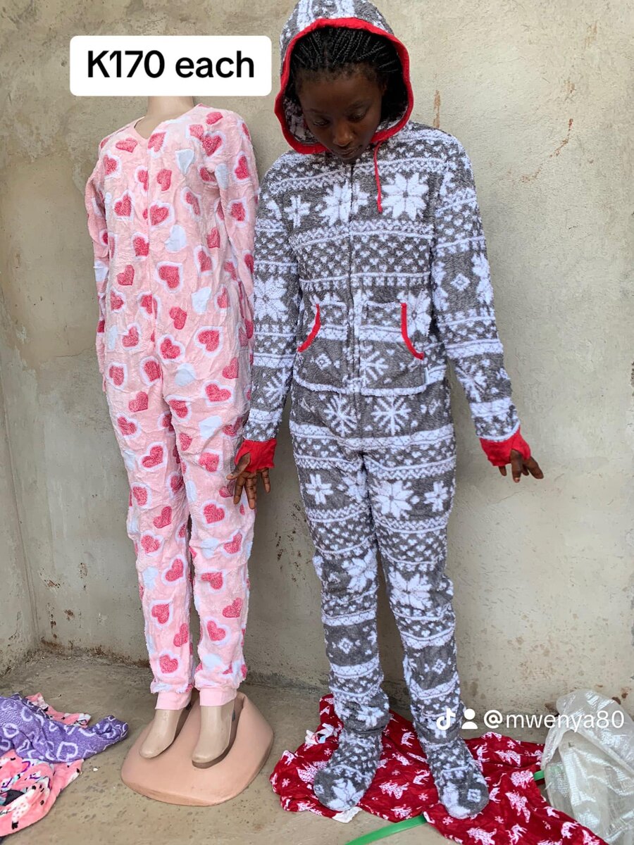 Beautiful and stylish children's jumpsuit