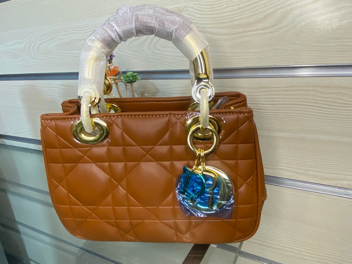 Sac à main en cuir matelassé