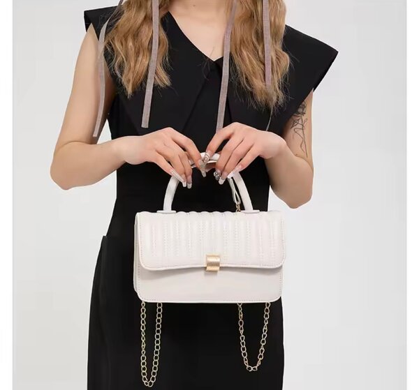 Sac à bandoulière blanc élégant