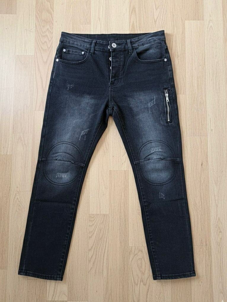 Jeans déchirés tendance