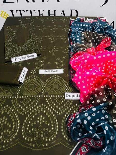 3 Pcs Unstitched Women Suit