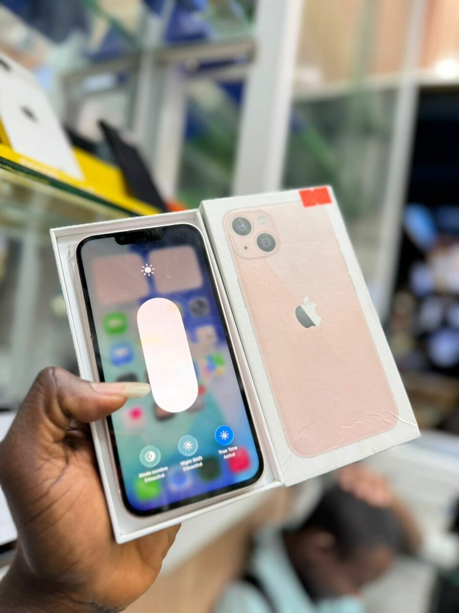 iPhone 13 Rose 2nd main