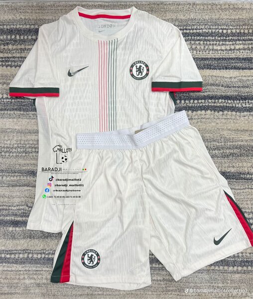 Tenue de football pour enfants