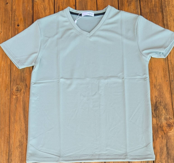 V-NECK T-SHIRT