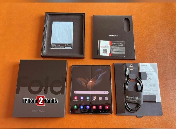 Galaxy Z fold 3 5G 256GIG / 12 ram fast internet 500mAh bran