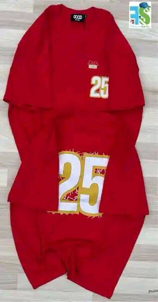 Robe T-shirt rouge 25