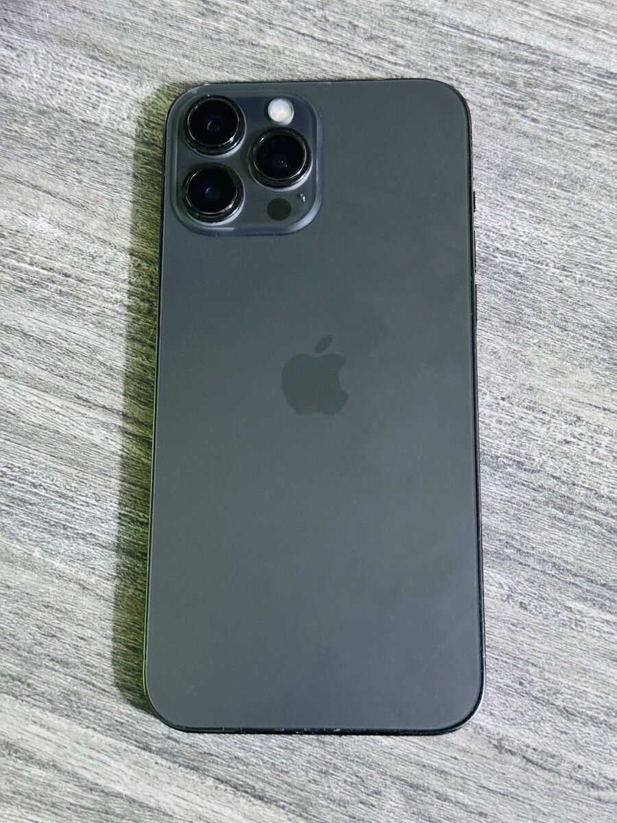 iPhone 13 Pro Max 128gb ( vendu avec reçu )