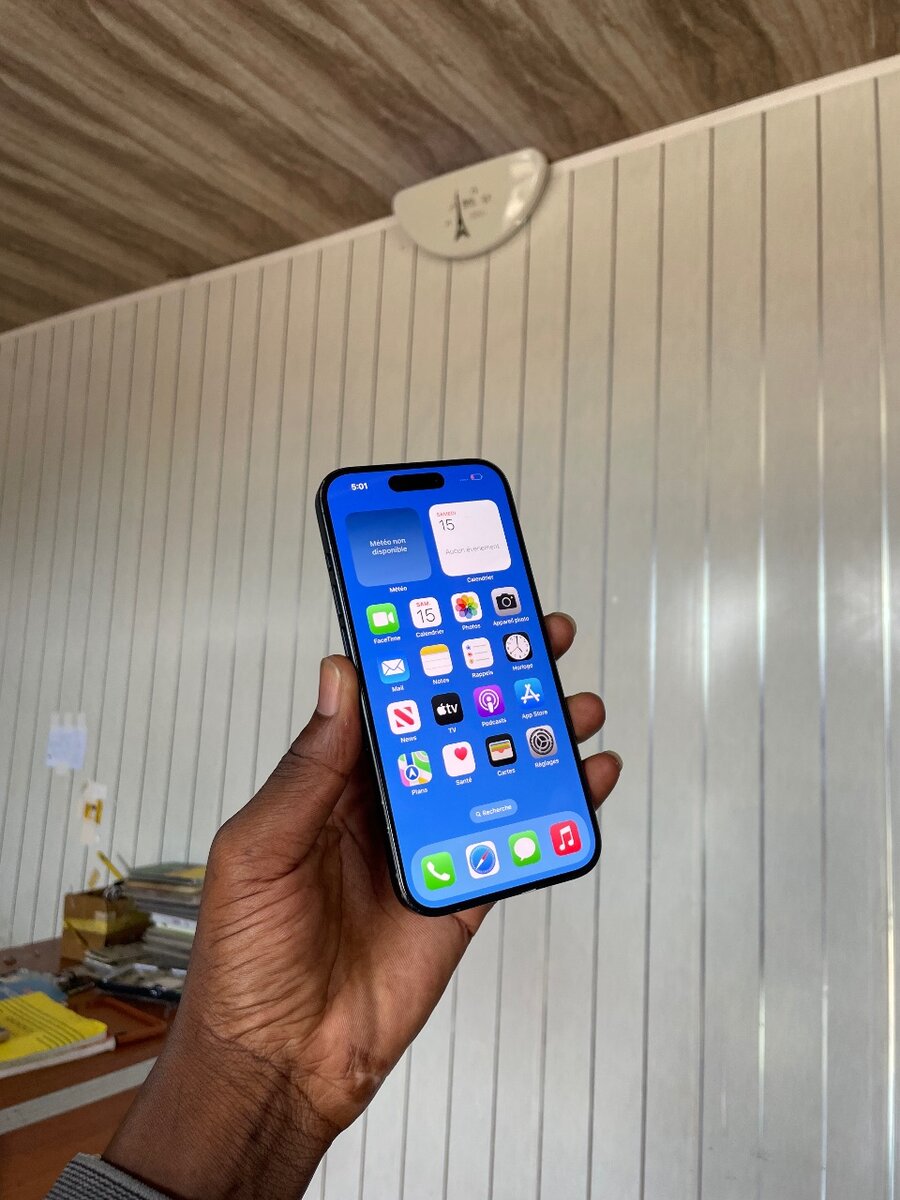 iPhone 15 pro 128gb