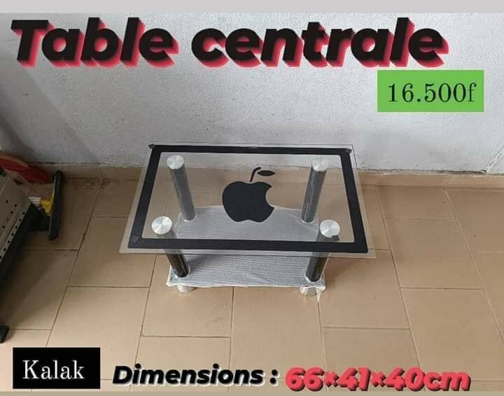 TABLE CENTRALE VITRÉE 