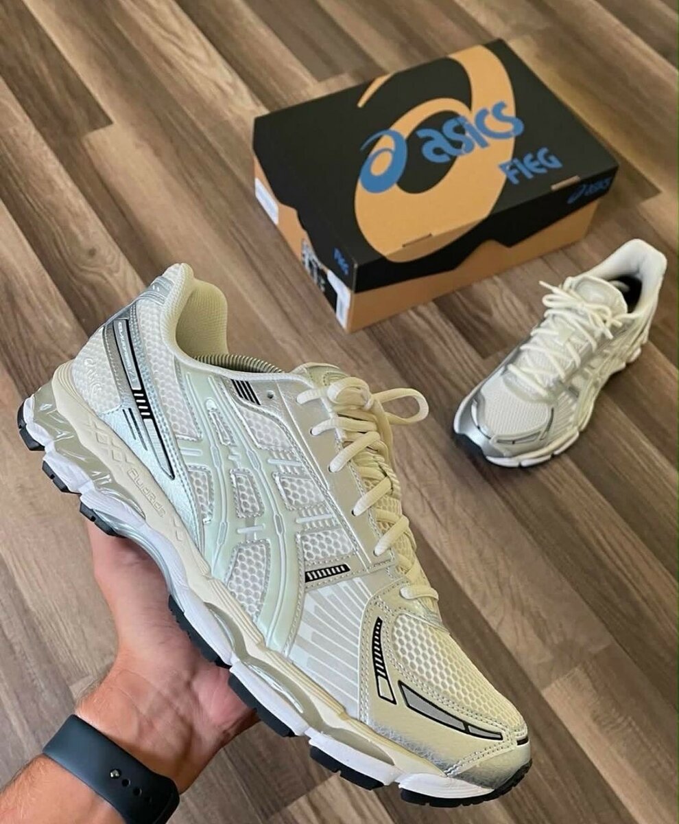 ASICS SNEAKER