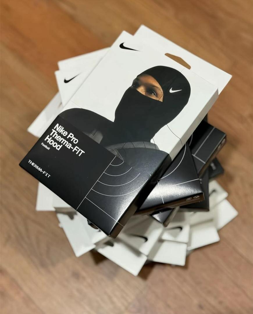 Nike Pro Therma-Fit Hood