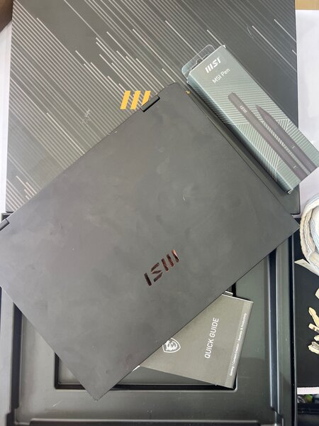 MSI Summit E13 Flip Evo 2 en 1 Intel Core i7 1TB 32gb tactil