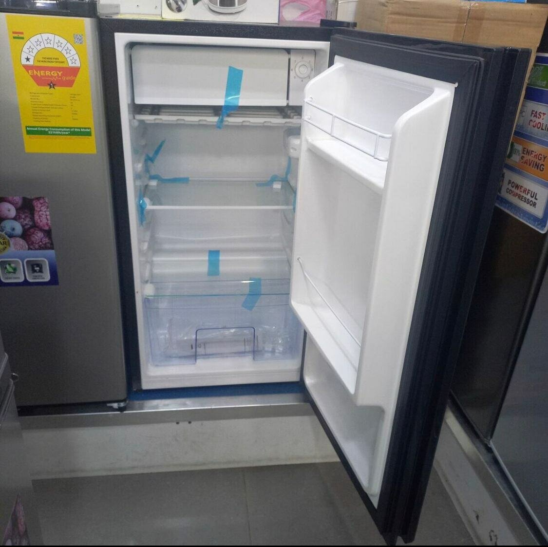 Peal Table Top Fridge