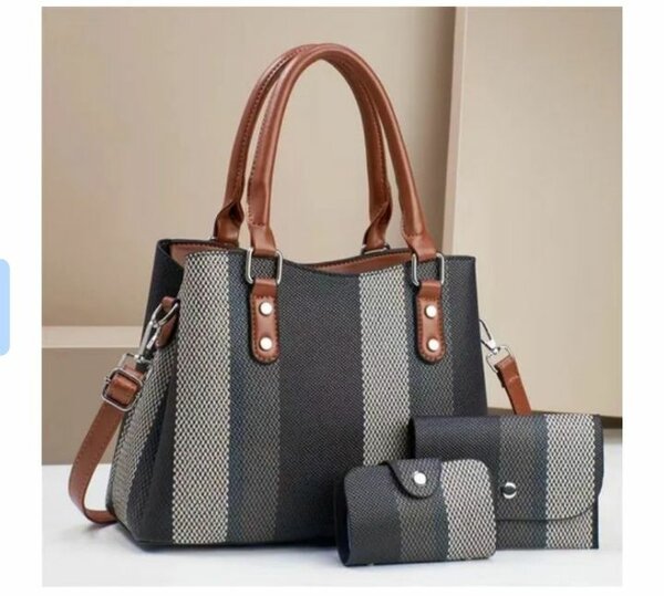 Sac à main rayé élégant